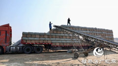 正阳县：秸秆“变废为宝” 实现生态效益取经济